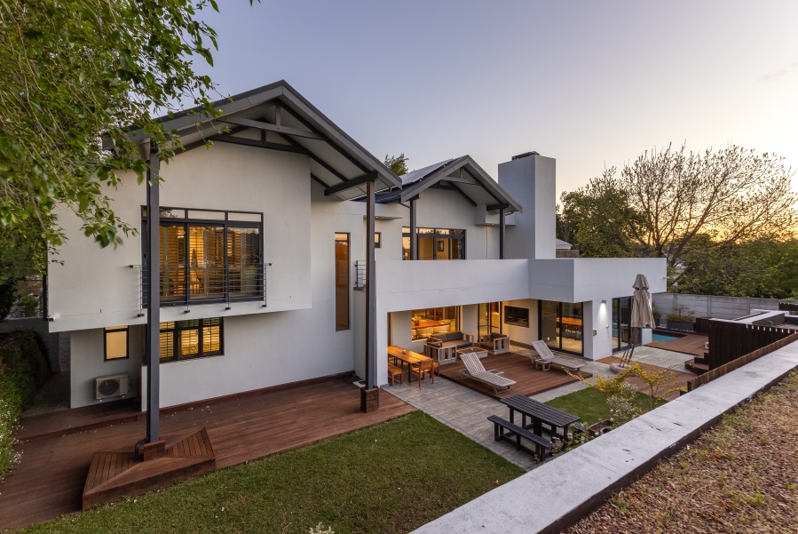 6 Bedroom Property for Sale in Mostertsdrift Western Cape